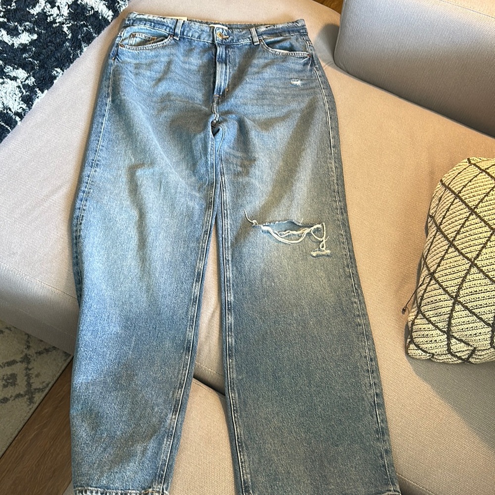 H&M wide leg jeans. New never worn. Size 14